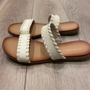 American Eagle Outfitters White and Tan Women's Sandals